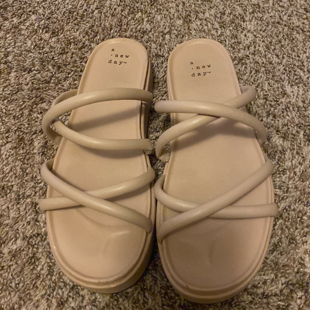 Platform sandals